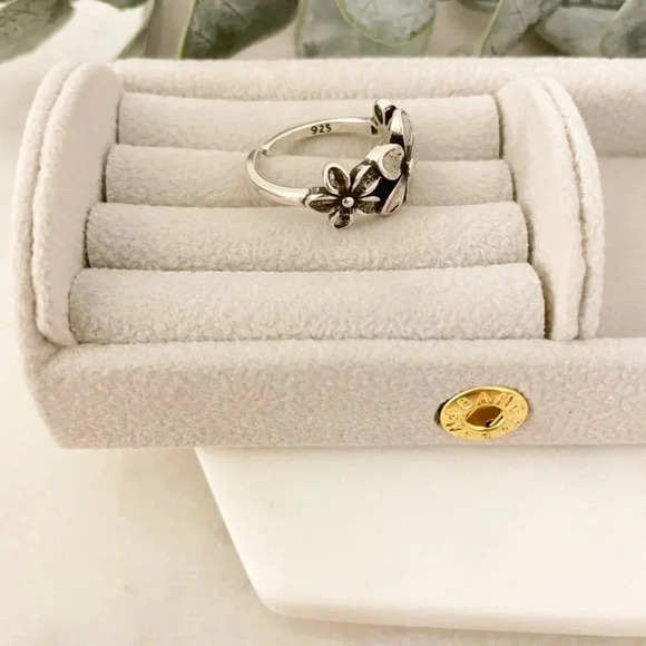 925 Sterling Silver Vintage Flower Ring Dainty Minimalist Ring - Picture 11 of 11